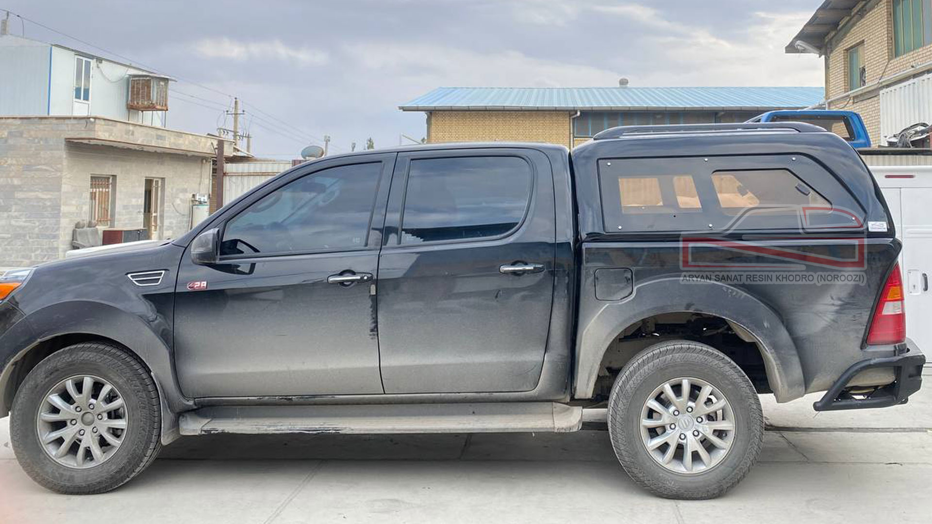 آرین صنعت رزین خودرو تولید کننده کانوپی فایبر گلاس فوتون شیشه کشویی و عقب صاف