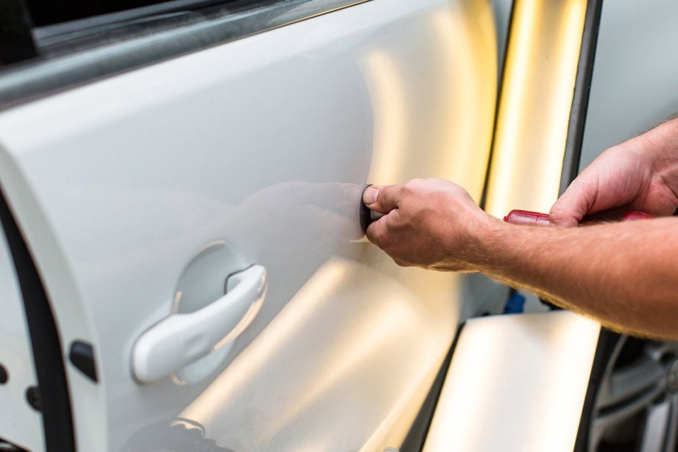 صافکاری خودروهای لوکس کابین فایبرگلاس نوروزی