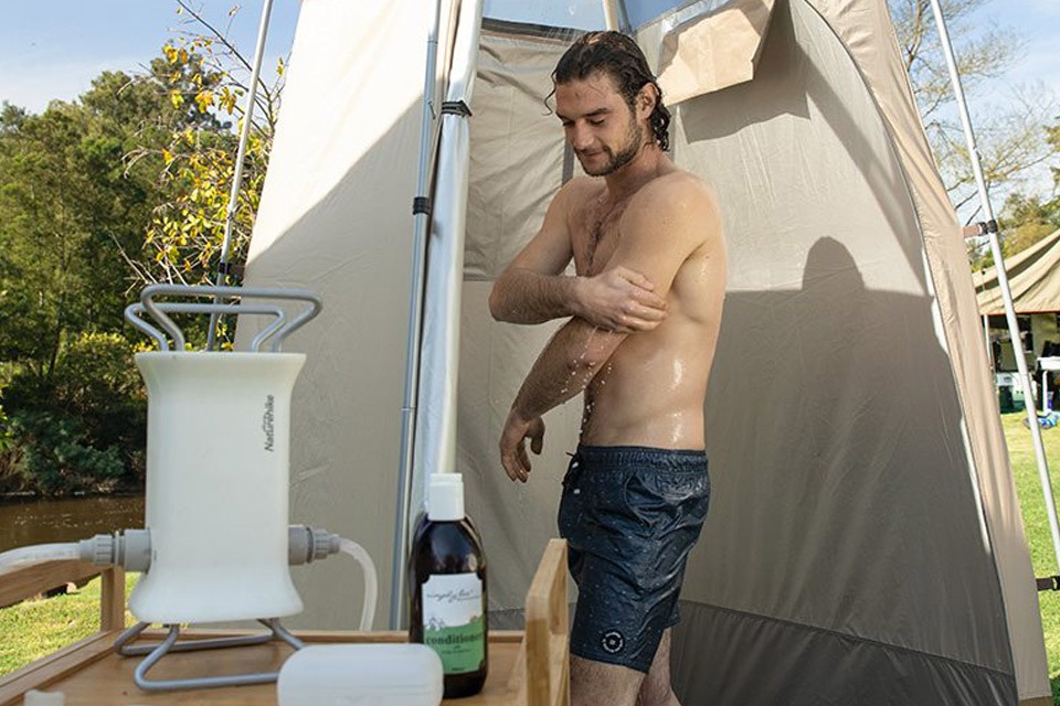 فروش انواع سرویس و دوش مسافرتی و آفرودی