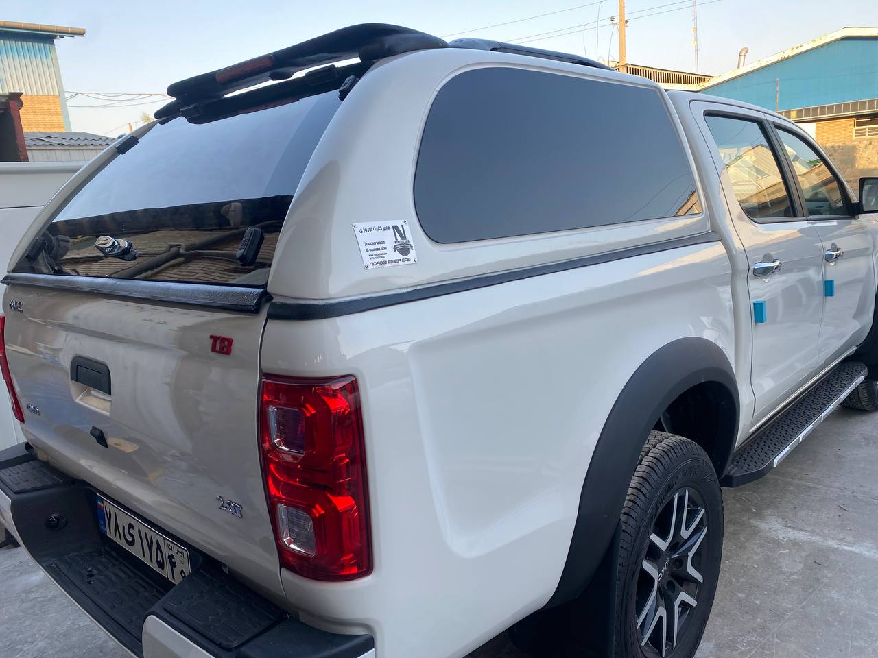 photo_5794087766693363872_y