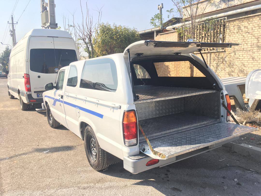 photo_5794087766693363927_y