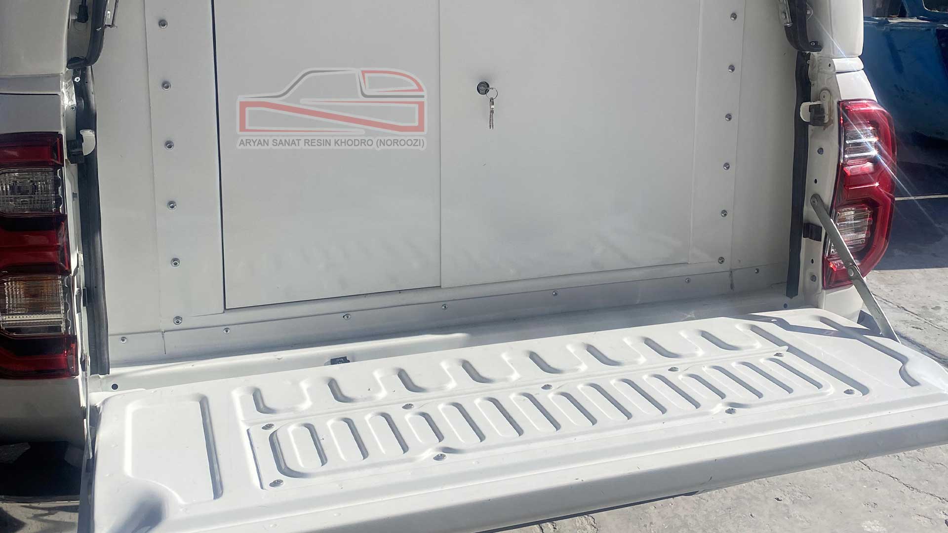 ariyan-sanat-arisan-canopy-resqu-car-403-02-08-06